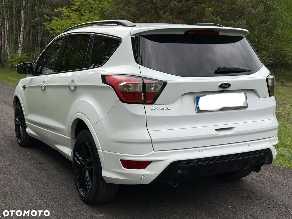 Ford Kuga 1.5 EcoBoost FWD ST-Line - 4