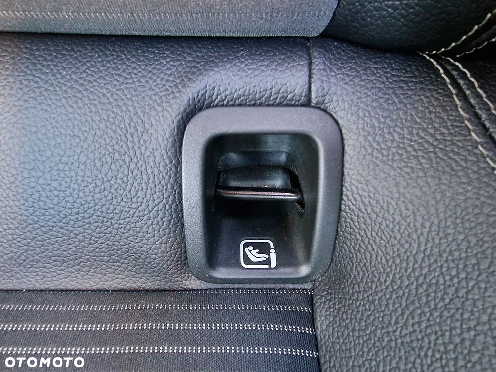 Mercedes-Benz CLA 200 d 8G-DCT Edition 1 - 11