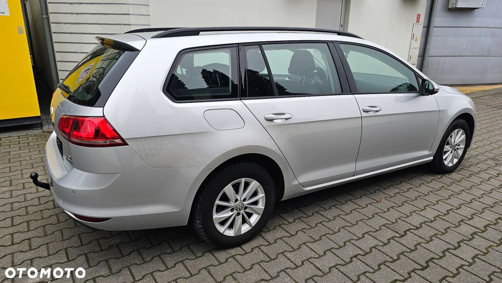 Volkswagen Golf 1.6 TDI BlueMotion Comfortline - 14