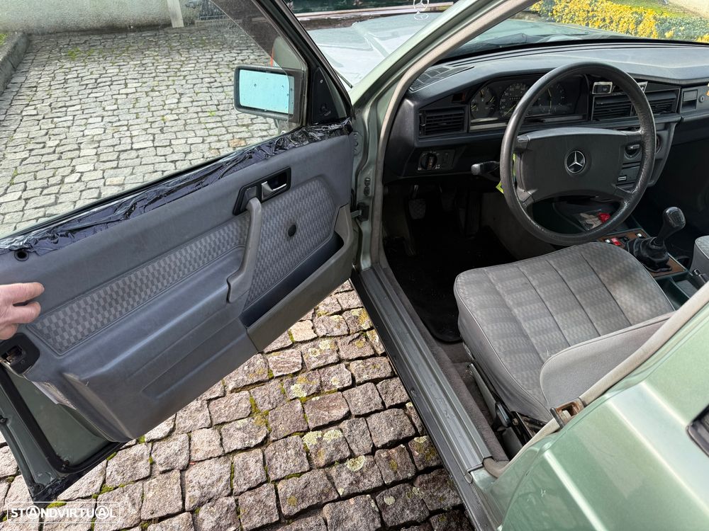 Mercedes-Benz W201 (1982-1993) 190 D 2.0 - 7