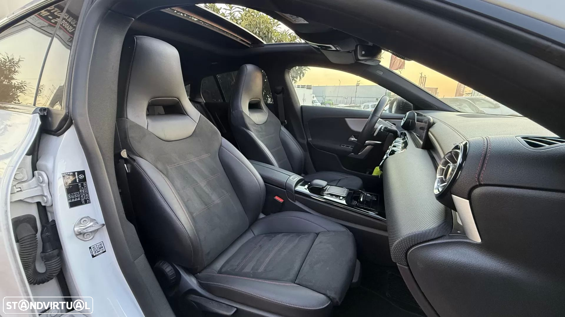 Mercedes-Benz CLA 200 d Shooting Brake AMG Line Aut. - 39
