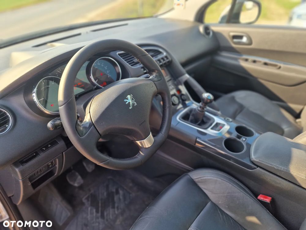 Peugeot 3008 - 18