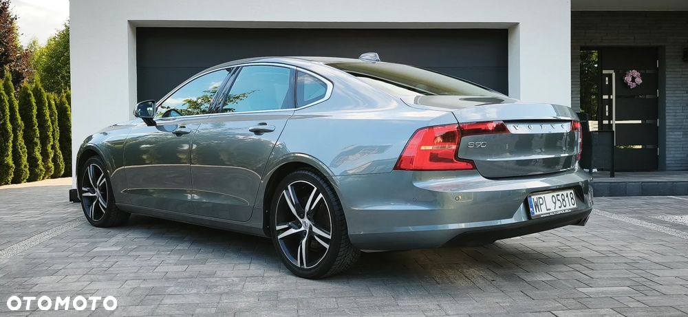 Volvo S90 D3 Momentum - 23