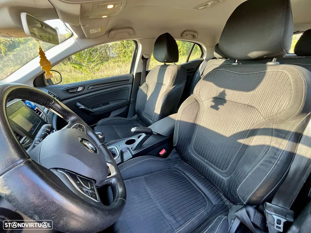 Renault Mégane ENERGY dCi 110 INTENS - 10