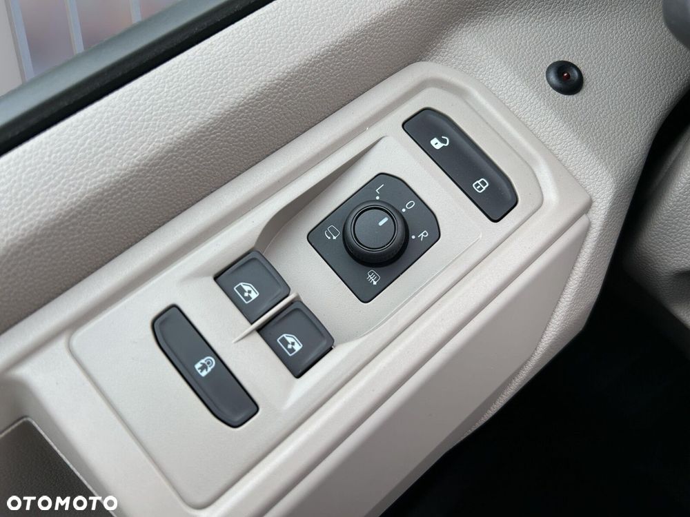 Volkswagen california Beach TOUR 5-os. 2.0TDI 150KM (dolne i górne łóżko) - 30