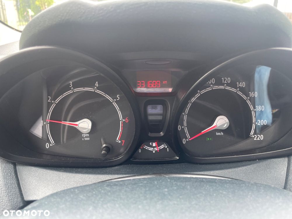 Ford Fiesta 1.25 Ambiente - 8