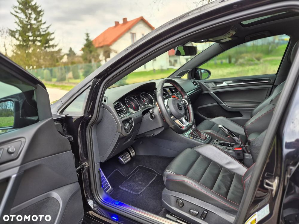 Volkswagen Golf GTI Performance BlueMotion Technology DSG - 20