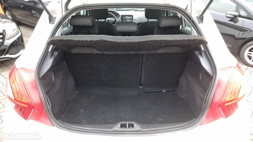 Peugeot 208 1.6 e-HDi Active - 6