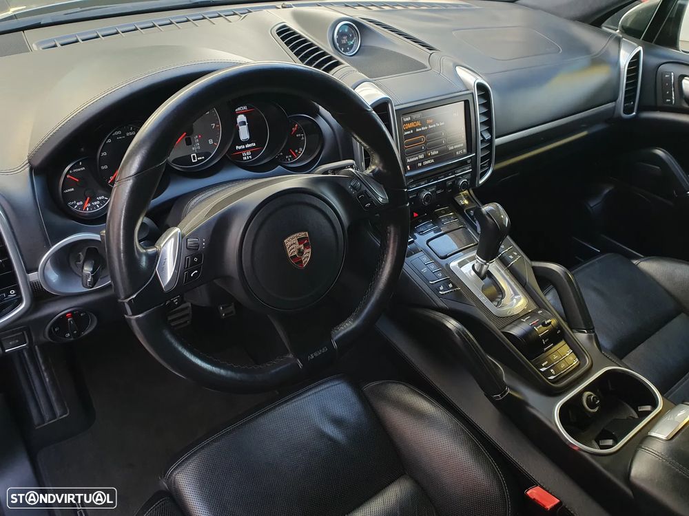 Porsche Cayenne S - 3