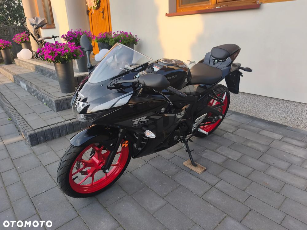 Suzuki GSX-R - 8