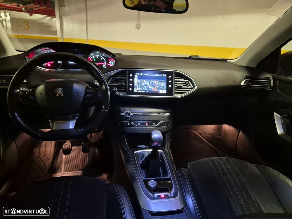 Peugeot 308 SW 1.6 e-HDi Allure - 30