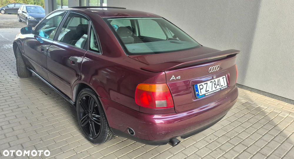 Audi A4 1996 photo 4