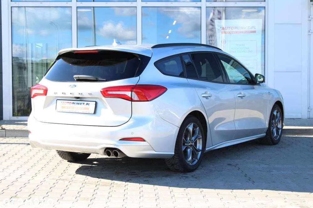 Ford Focus - 4