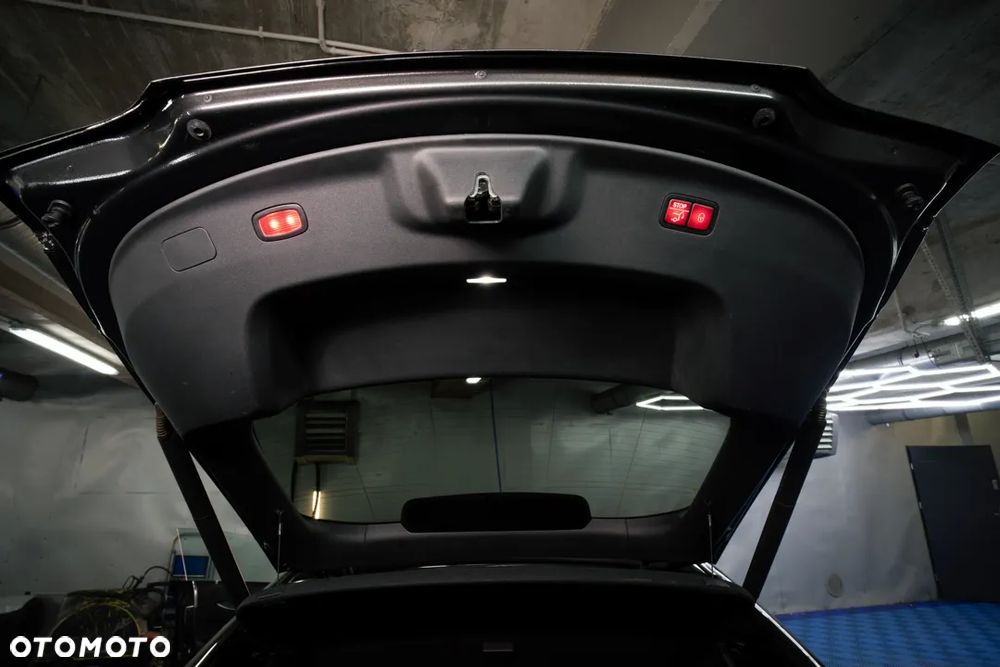 Mercedes-Benz AMG GT 53 4-Matic+ - 16