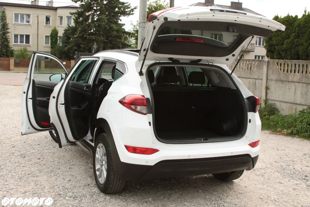 Hyundai Tucson blue 1.7 CRDi 2WD Advantage - 16