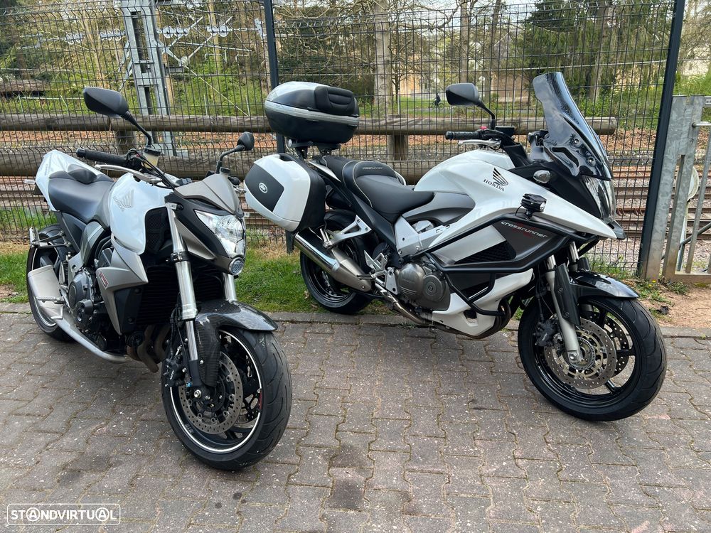 Honda VFR Crossrunner - 7