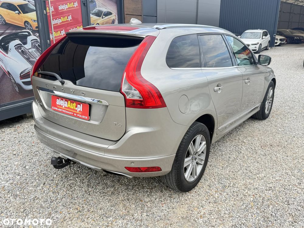 Volvo XC 60 T6 AWD Drive-E Summum - 4