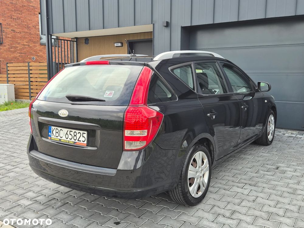 Kia Ceed 1.4 Comfort - 22