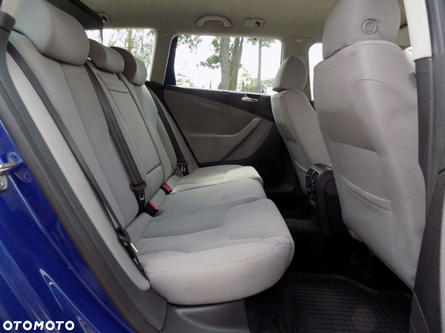 Volkswagen Passat - 8