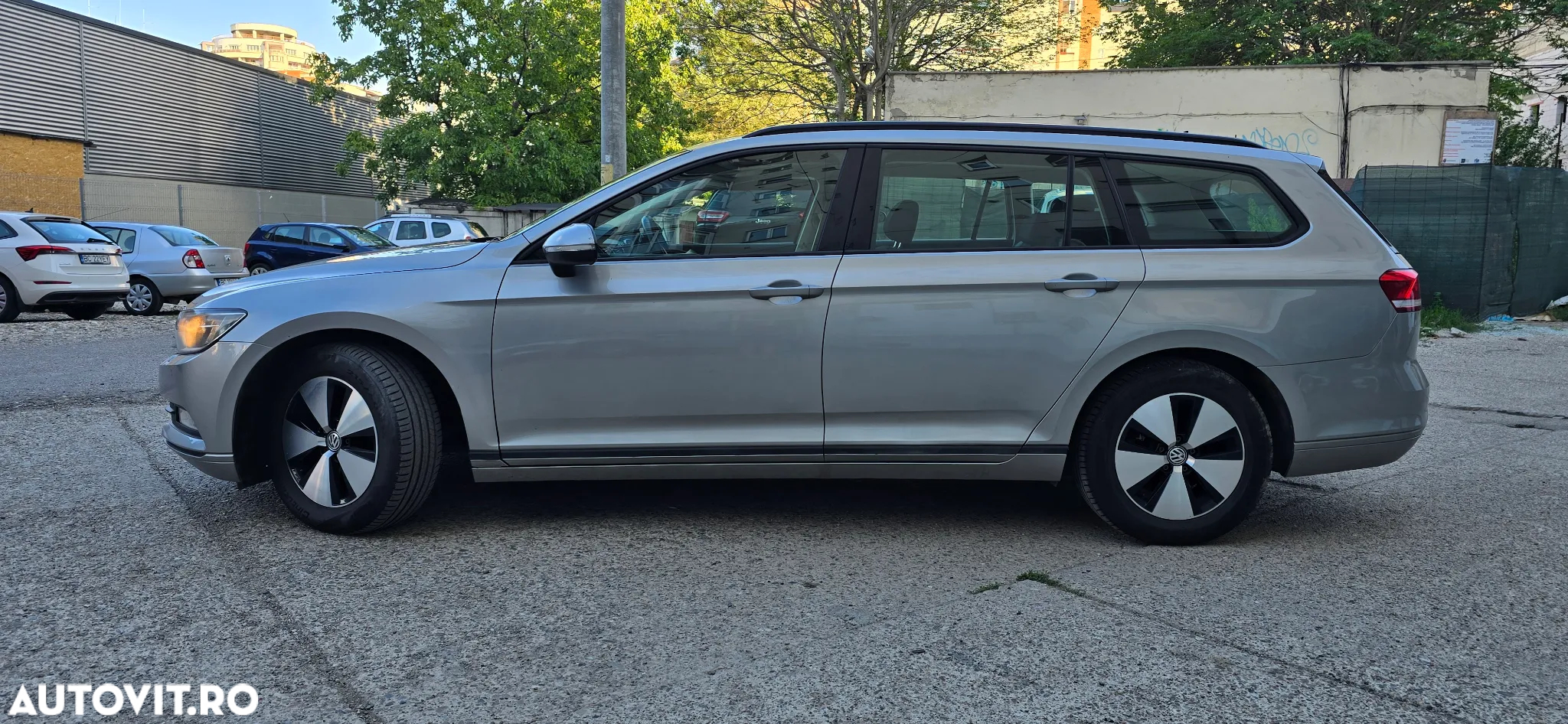 Volkswagen Passat Variant 2.0 TDI DSG Comfortline - 2