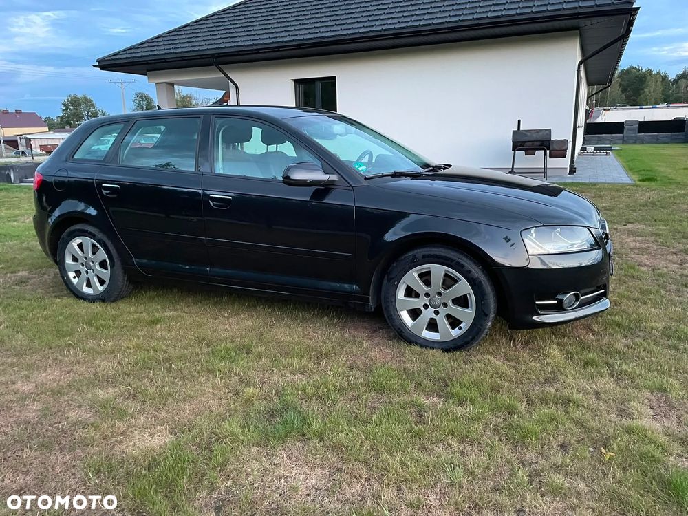 Audi A3 Sportback 2.0 TDI DPF Ambiente - 17