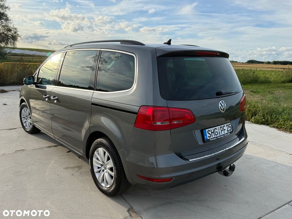 Volkswagen Sharan 2.0 TDI DPF BlueMotion Comfortline - 11