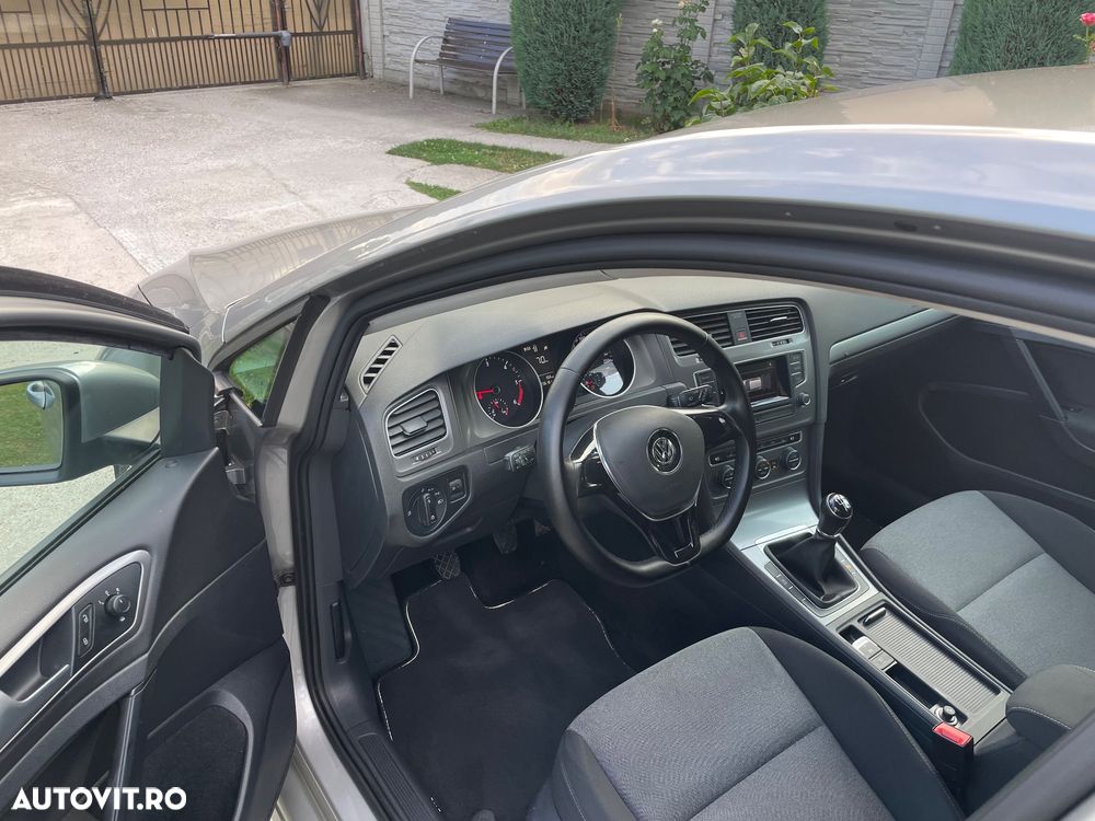 Volkswagen Golf - 13