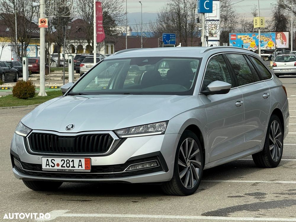 Skoda Octavia Combi 2.0 TDI DSG First Edition - 2