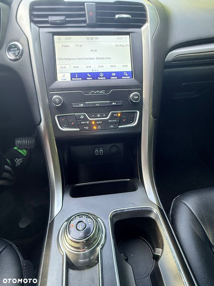 Ford Fusion - 16
