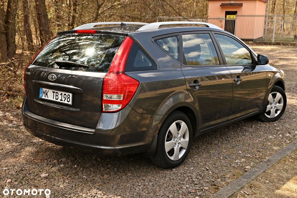 Kia Ceed 1.4 CVVT Attract - 22
