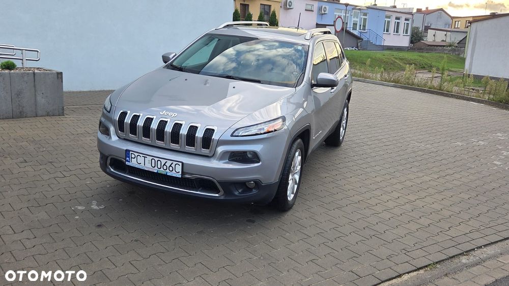 Jeep Cherokee - 1