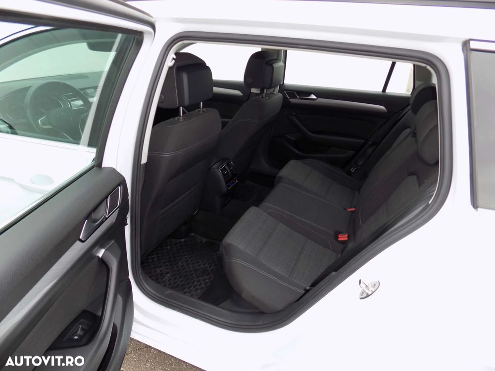 Volkswagen Passat 2.0 TDI SCR DSG Business - 21