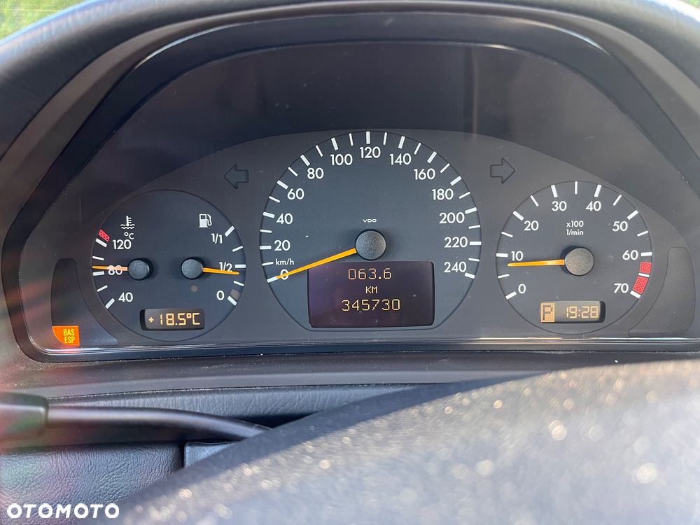 Mercedes-Benz CLK - 7
