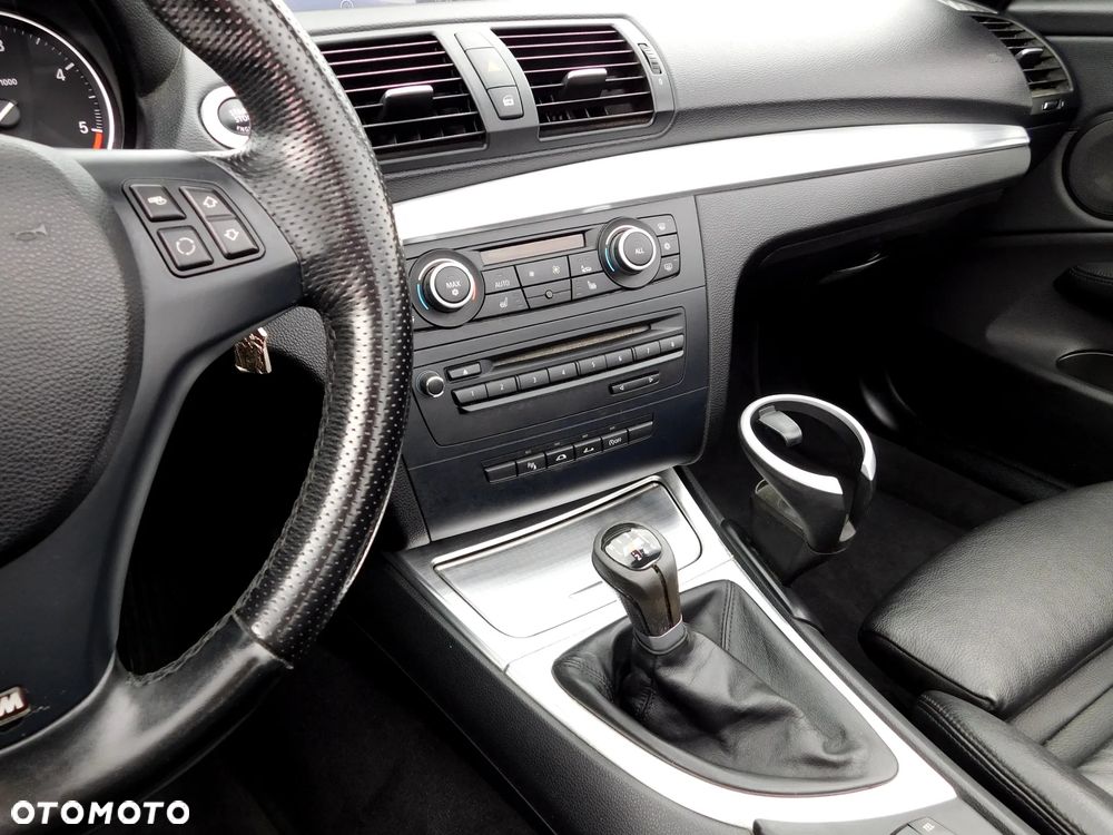 BMW Seria 1 123d - 30
