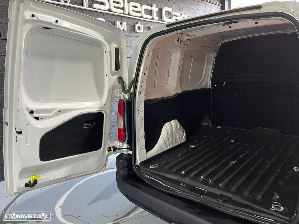 Peugeot Partner 1.6 HDI 3 LUGARES ***IVA DEDUTIVEL *** - 29