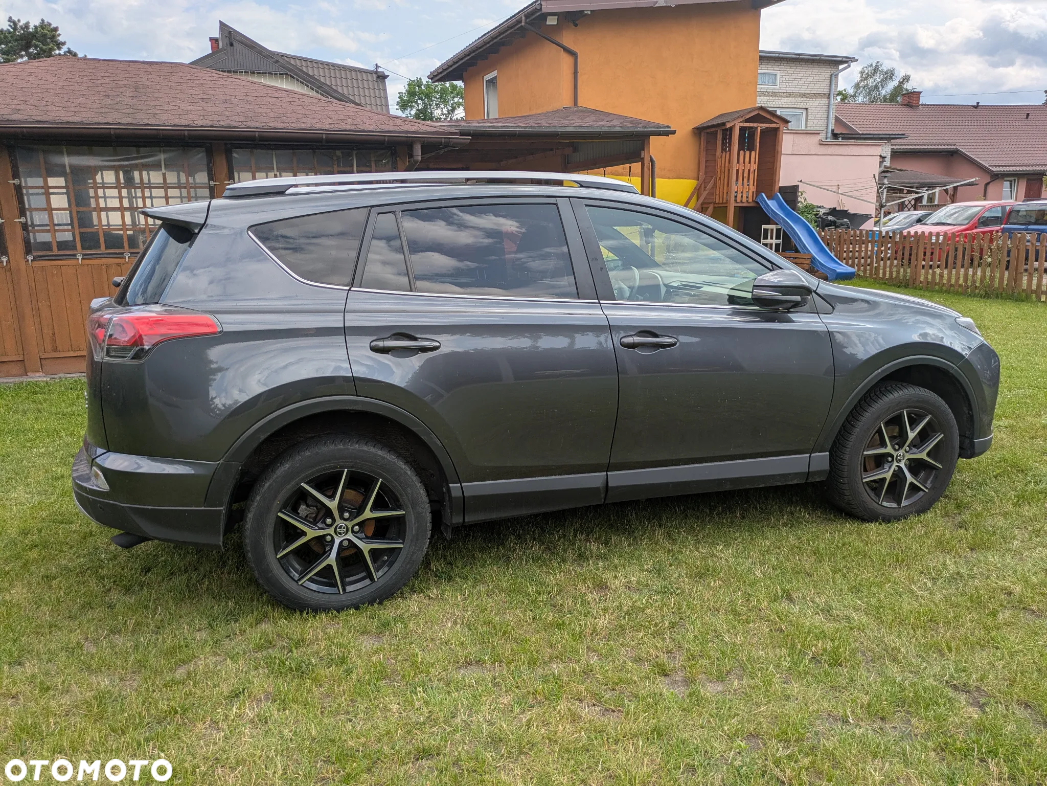 Toyota RAV4 - 18