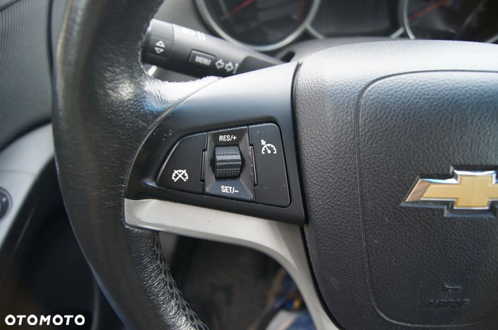 Chevrolet Cruze - 17