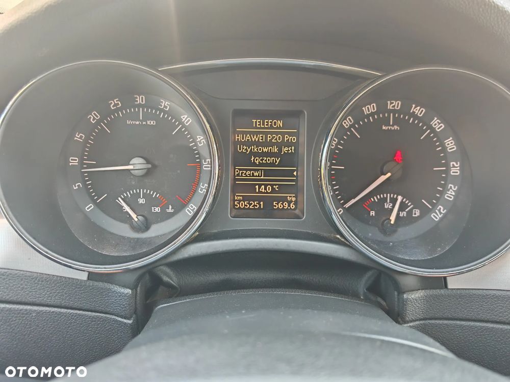 Skoda Superb 2.0 TDI PD Comfort - 10