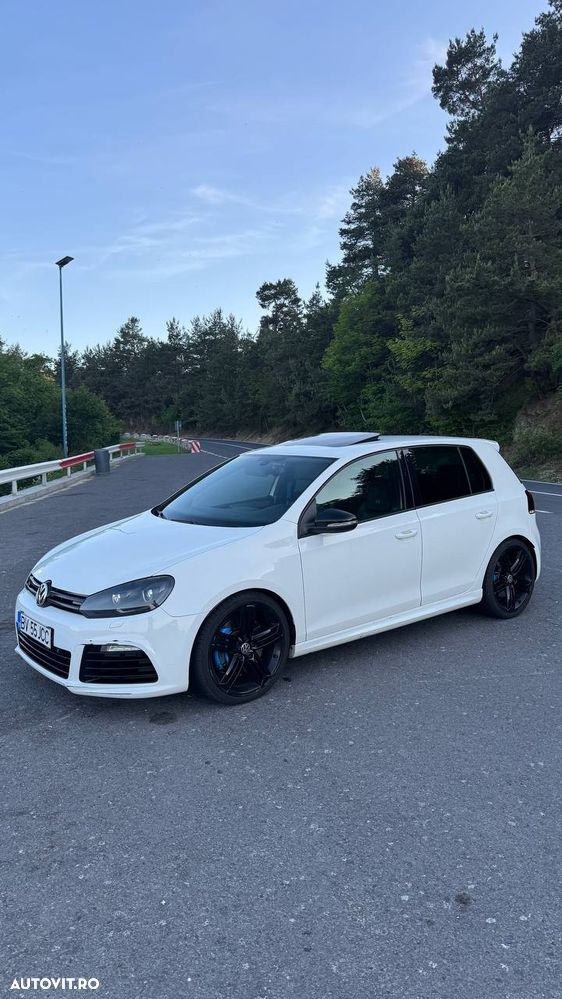 Volkswagen Golf R 2.0 TSI Motion DSG - 3