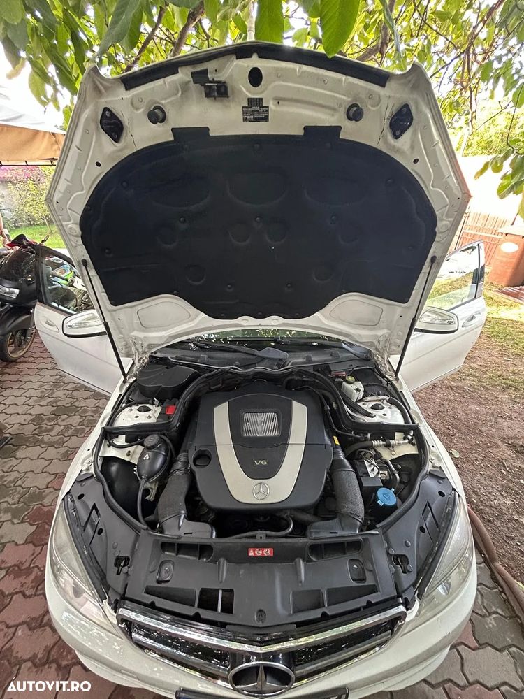 Mercedes-Benz C 300 4-Matic - 11