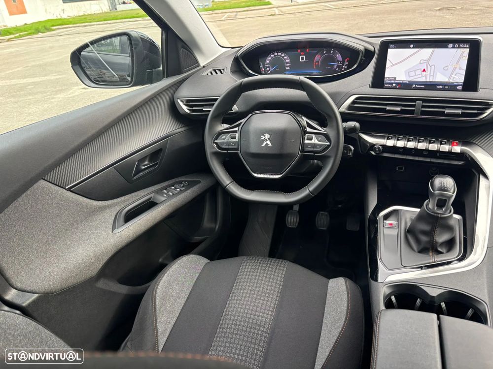 Peugeot 3008 1.5 BlueHDi Active Pack - 32