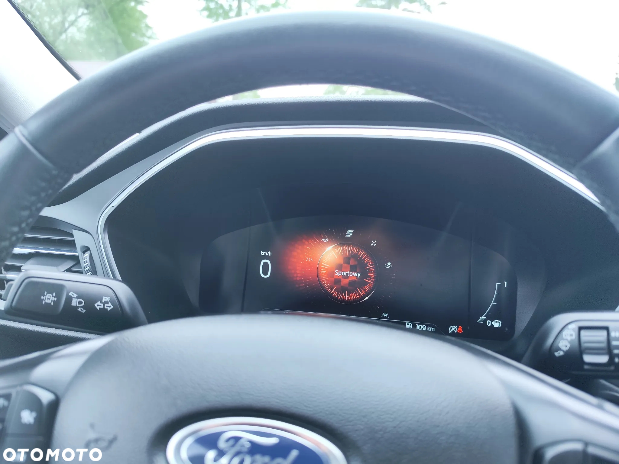 Ford Kuga - 36