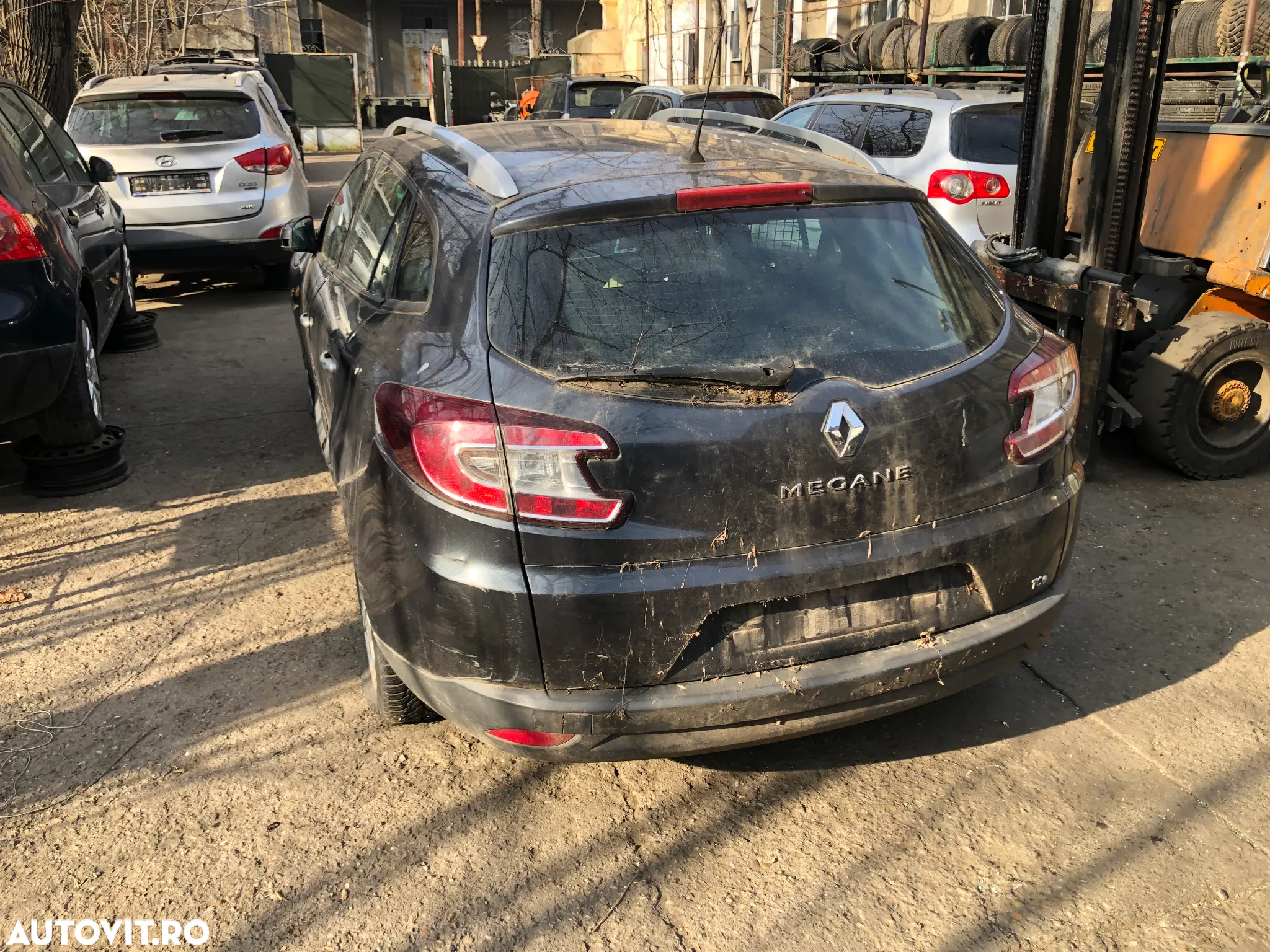 Dezmembrez Renault Megane 3 break 1.4 benzina TCE 2011 - 8