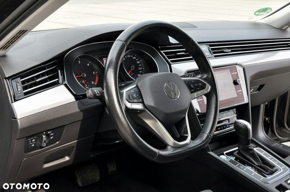 Volkswagen Passat Variant - 23