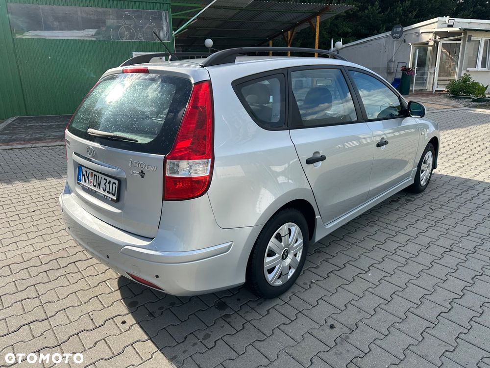 Hyundai i30 1.4 Base + - 38