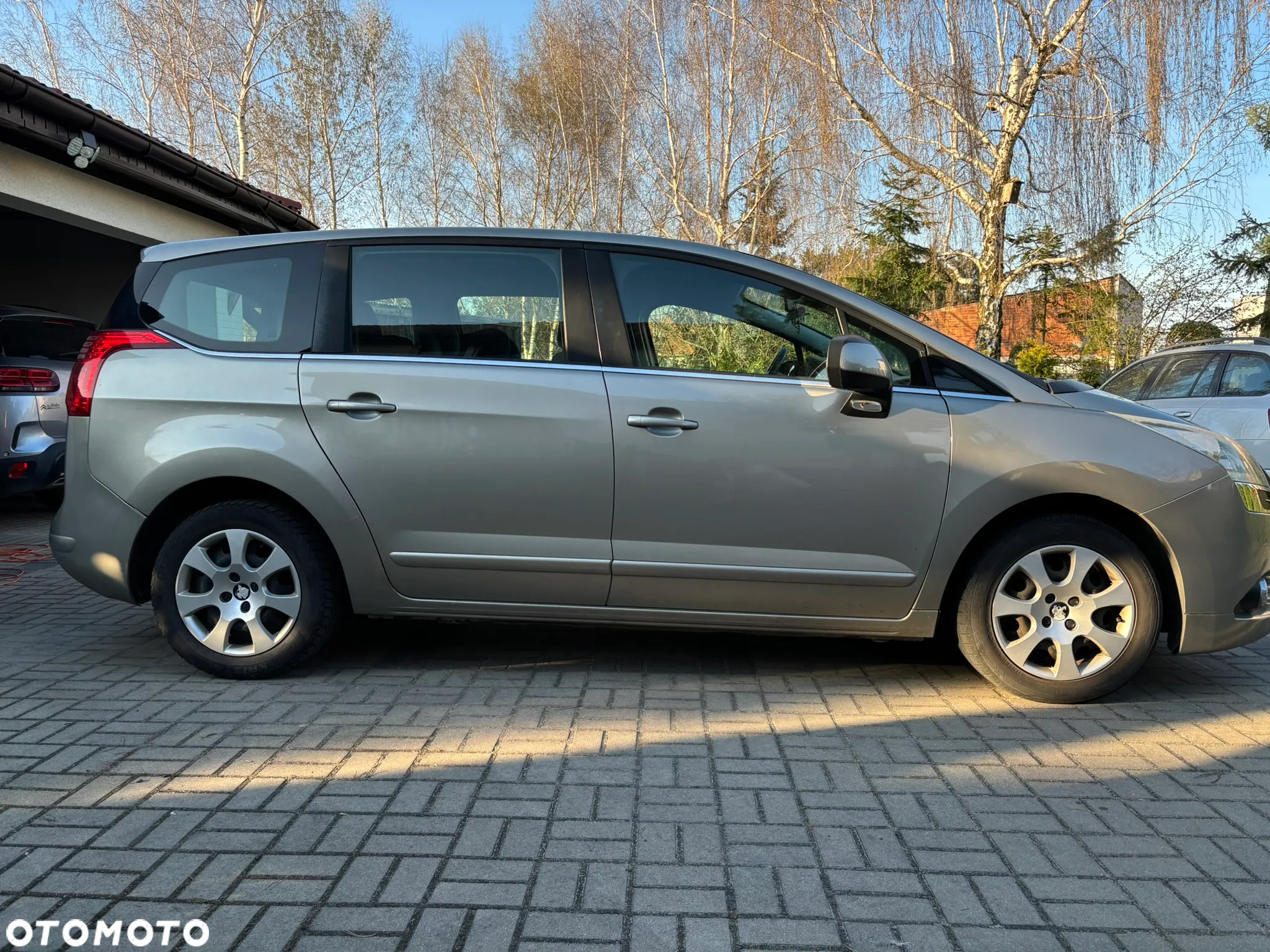 Peugeot 5008 - 4