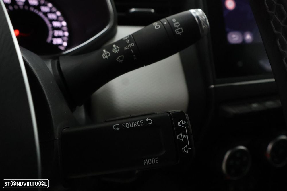 Renault Clio 1.0 TCe Limited CVT - 20