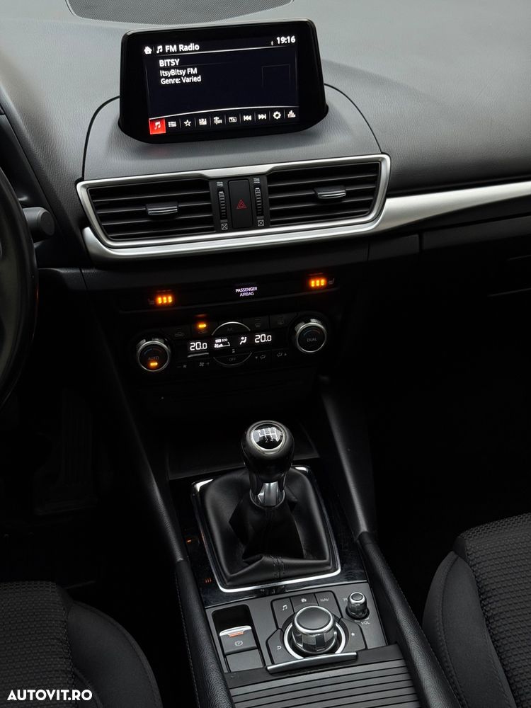 Mazda 3 - 7