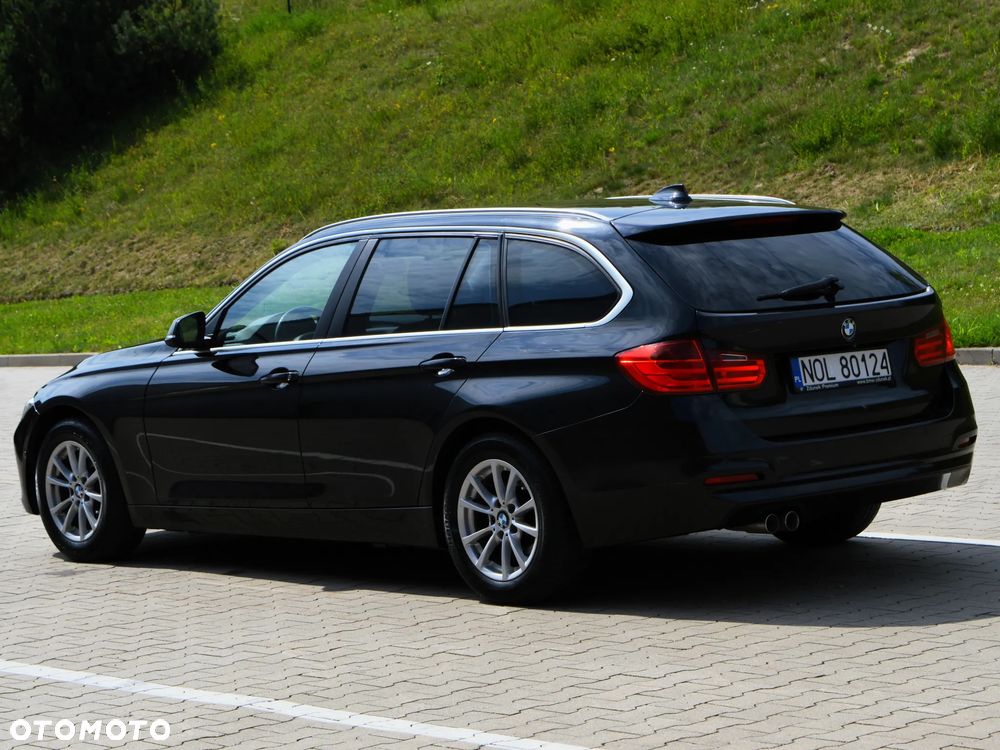 BMW Seria 3 318d Sport Line - 4