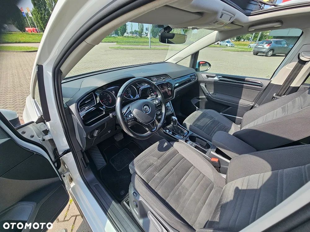 Volkswagen Touran 1.5 TSI EVO Special Edition DSG - 9